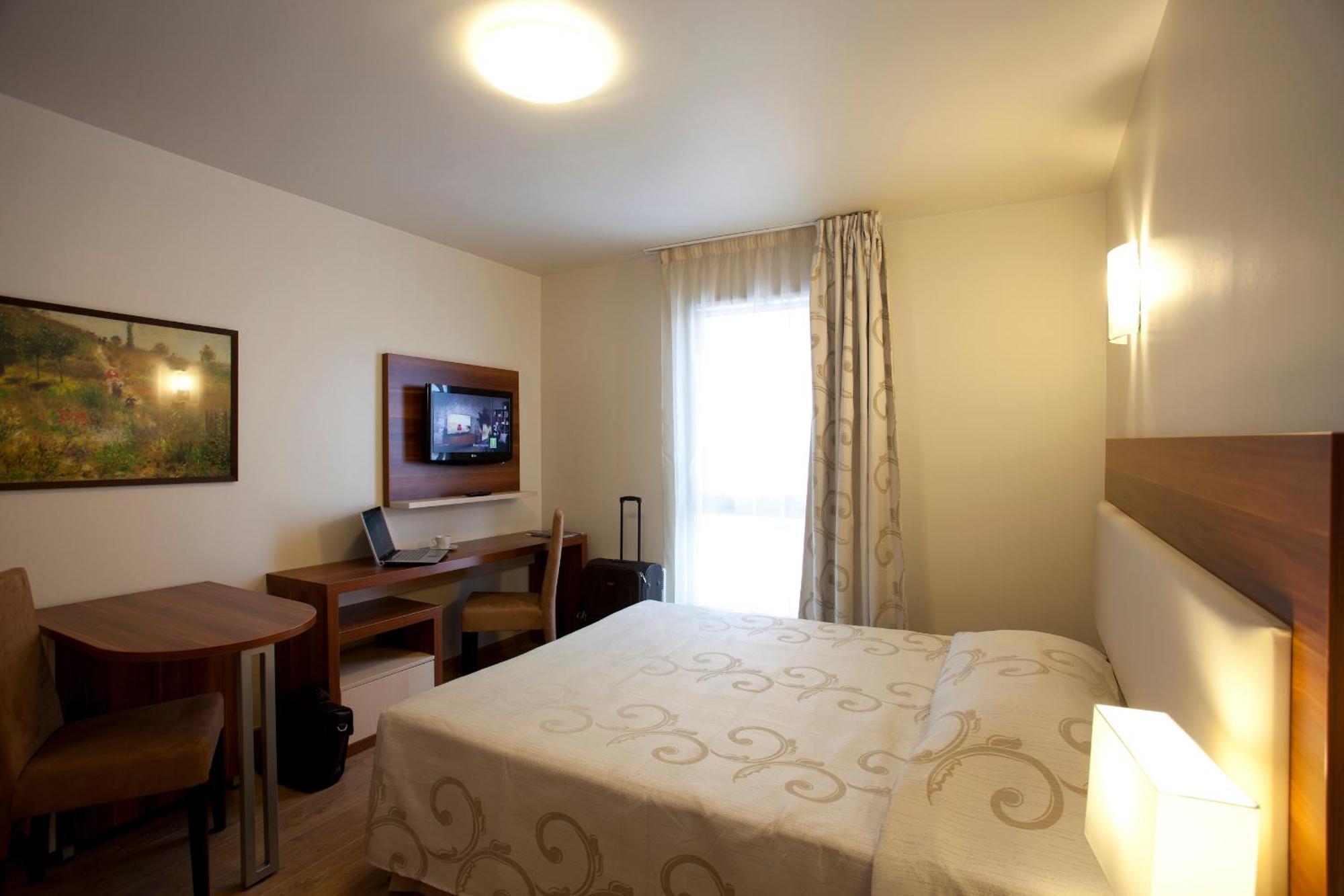 Villa Val Senart 1Ere Avenue Quincy-sous-Sénart Quarto foto