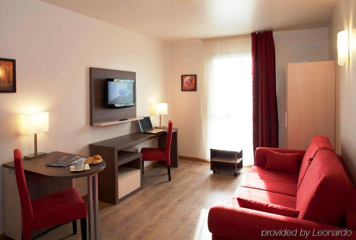 Villa Val Senart 1Ere Avenue Quincy-sous-Sénart Quarto foto